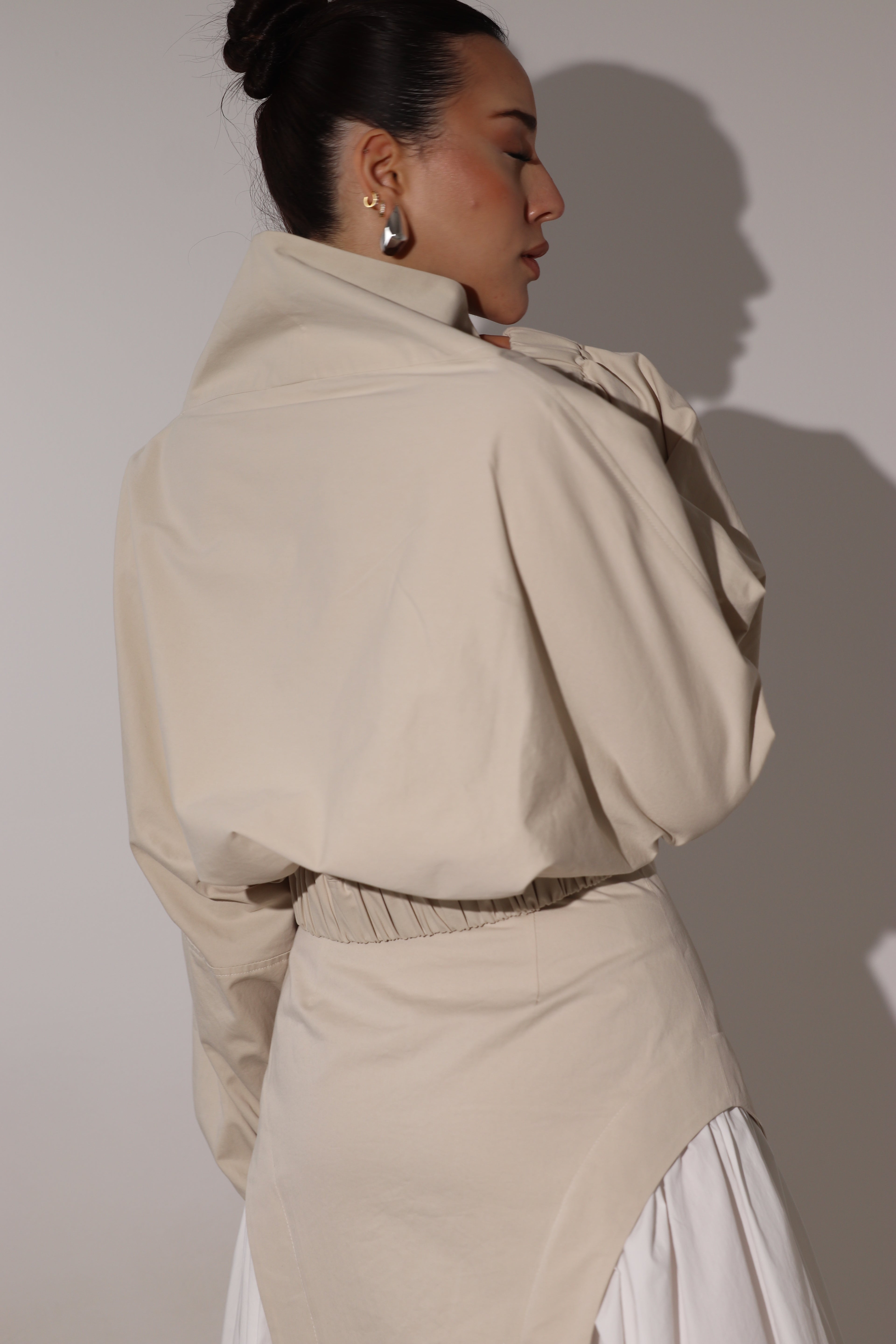 LIGHT BEIGE
