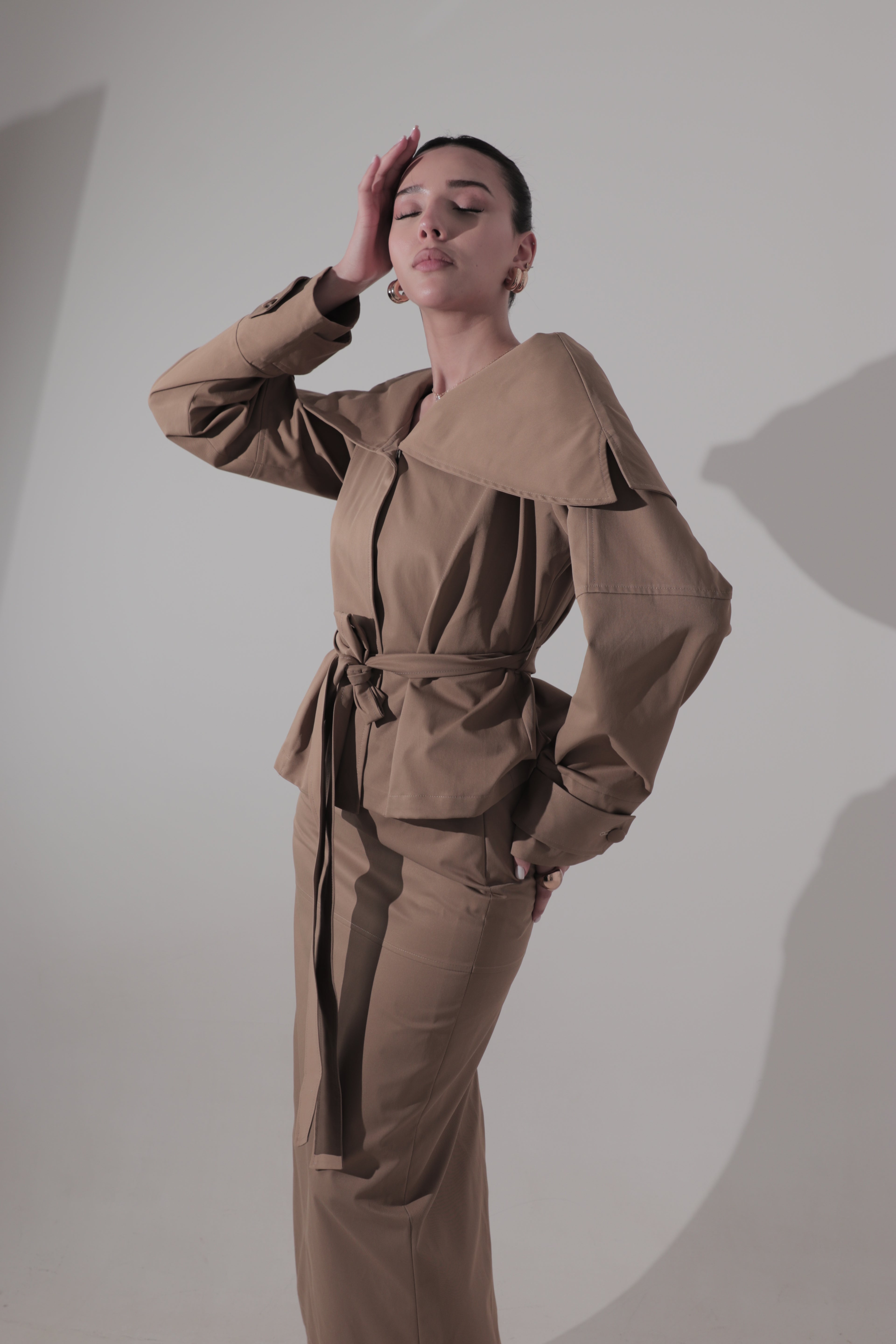 DARK BEIGE